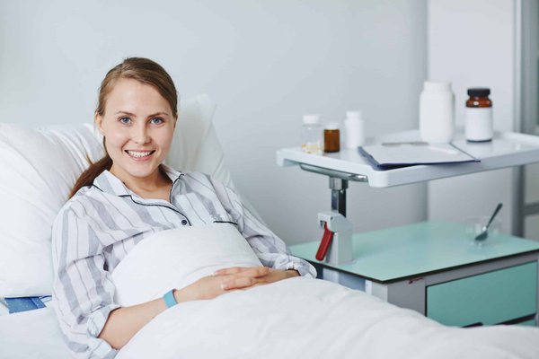 What's the Best Approach for Maximizing Recovery During Short Breaks in Tennis Tournaments?